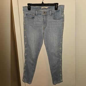 Womens (Juniors) Levi Light Blue Jeans with Embroidered Sides 711 Skinny